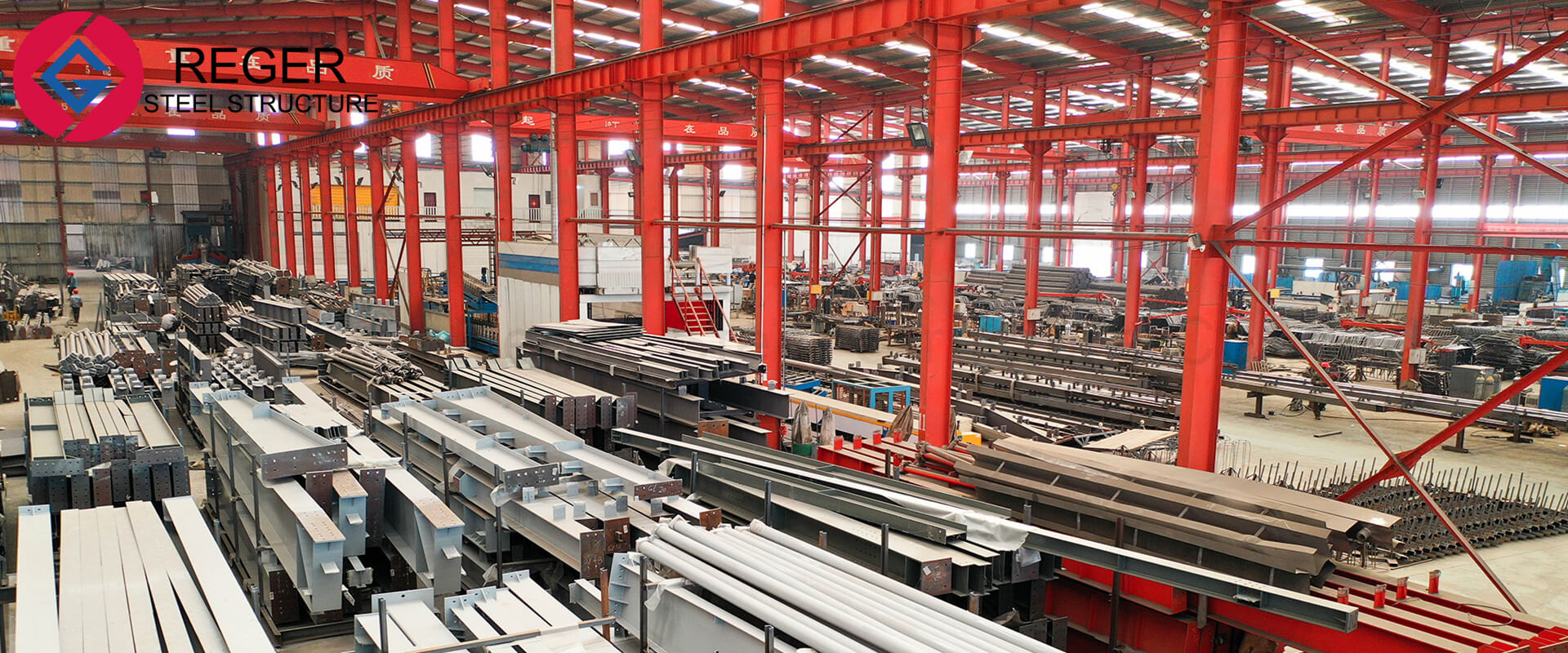 Vista interior de la f&aacute;brica Reger - Fabricante chino de estructuras de acero