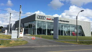 Sala de exposición de automóviles prefabricados de Uruguay