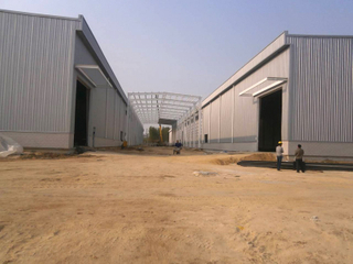 Taller de estructura de acero ligero